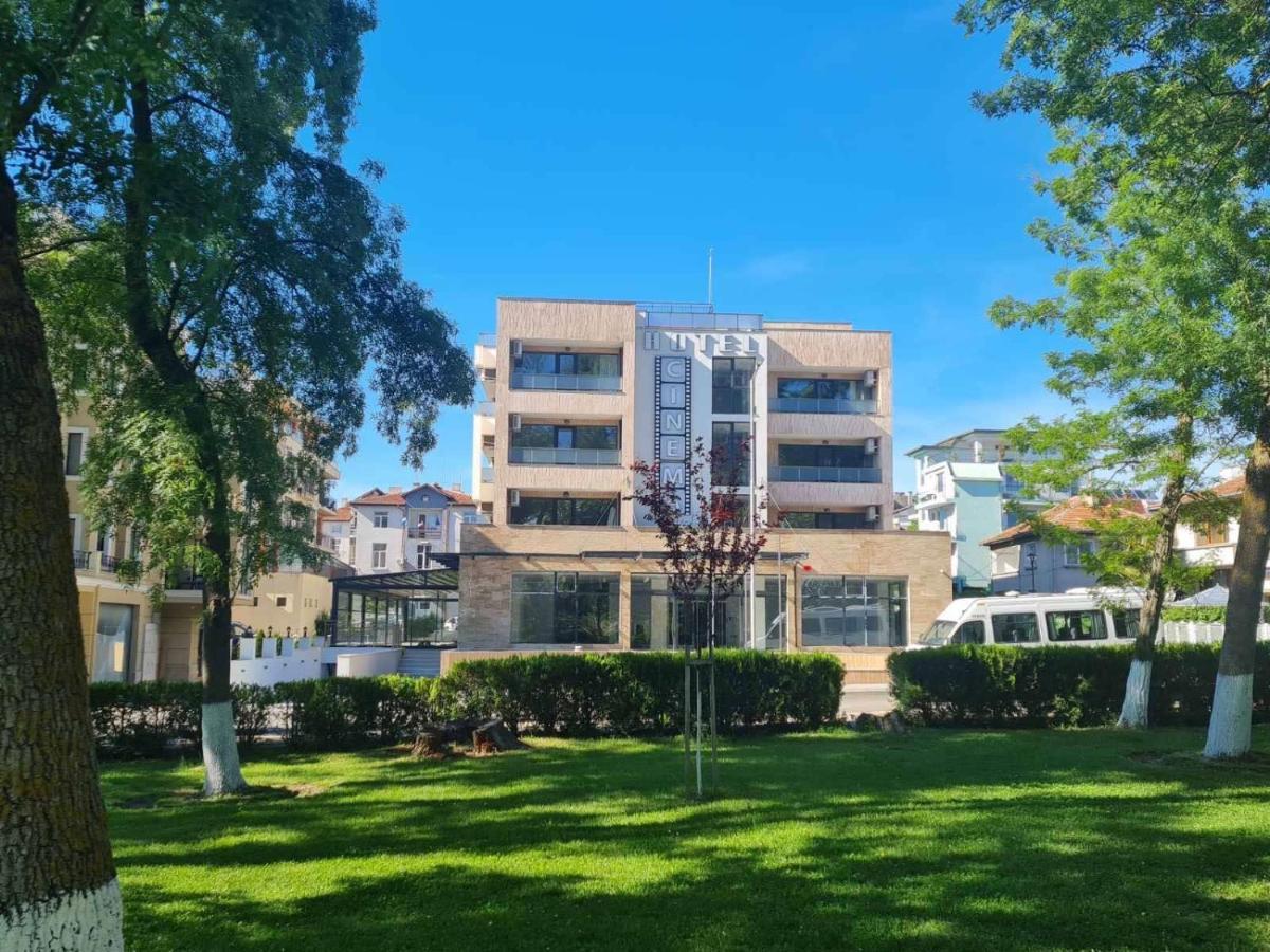 Cinema Hotel بريمورسكو المظهر الخارجي الصورة